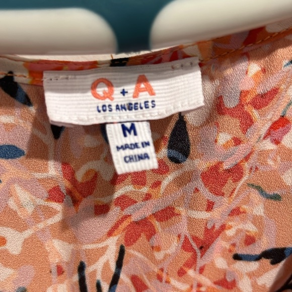 Summer top. Size M - Picture 4 of 6